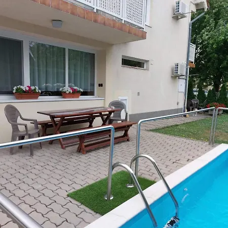 Maison d'hôtes ádám 2 *