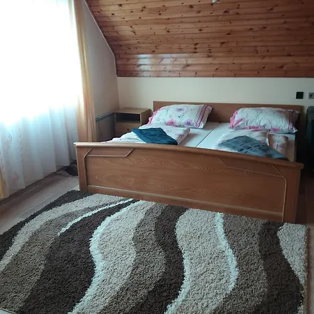 Maison d'hôtes ádám 2 *